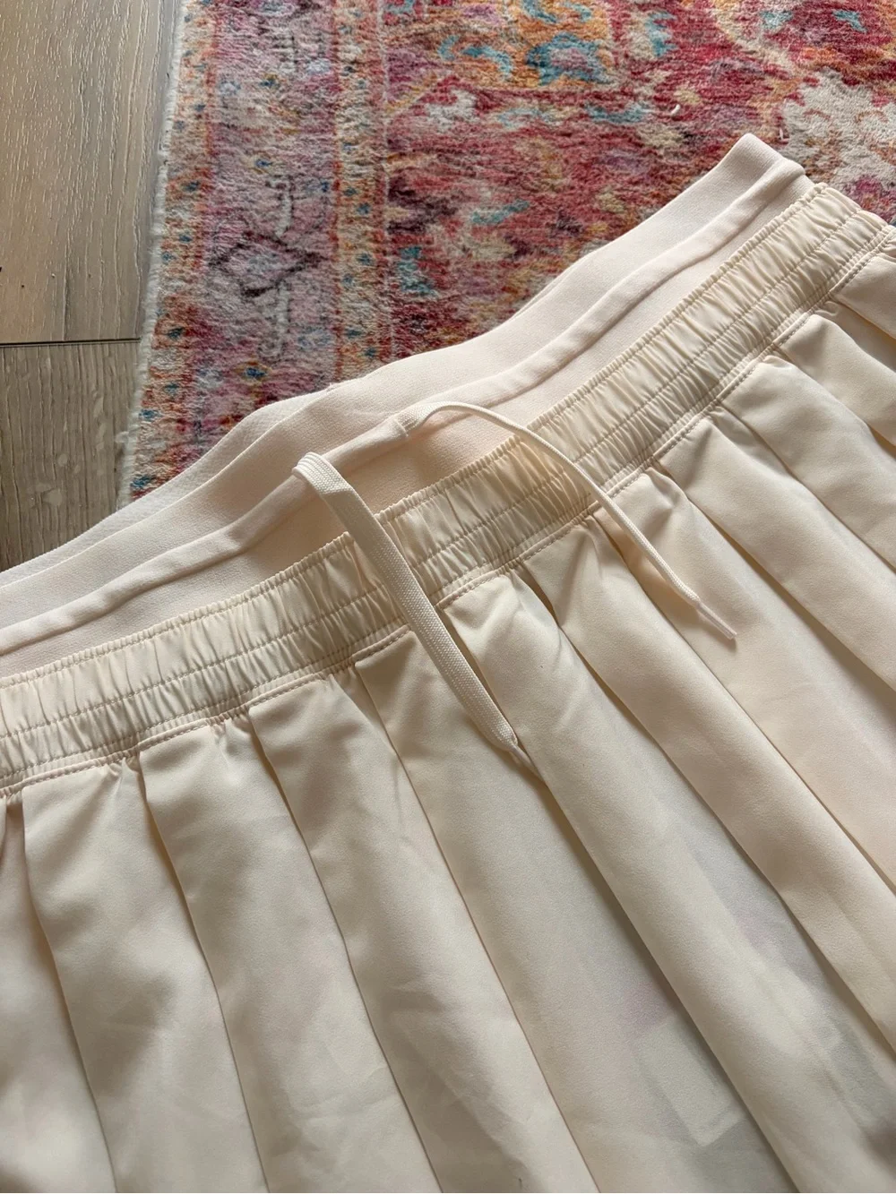 Nike Pleated Mini Skirt - Cream/Light Pink
